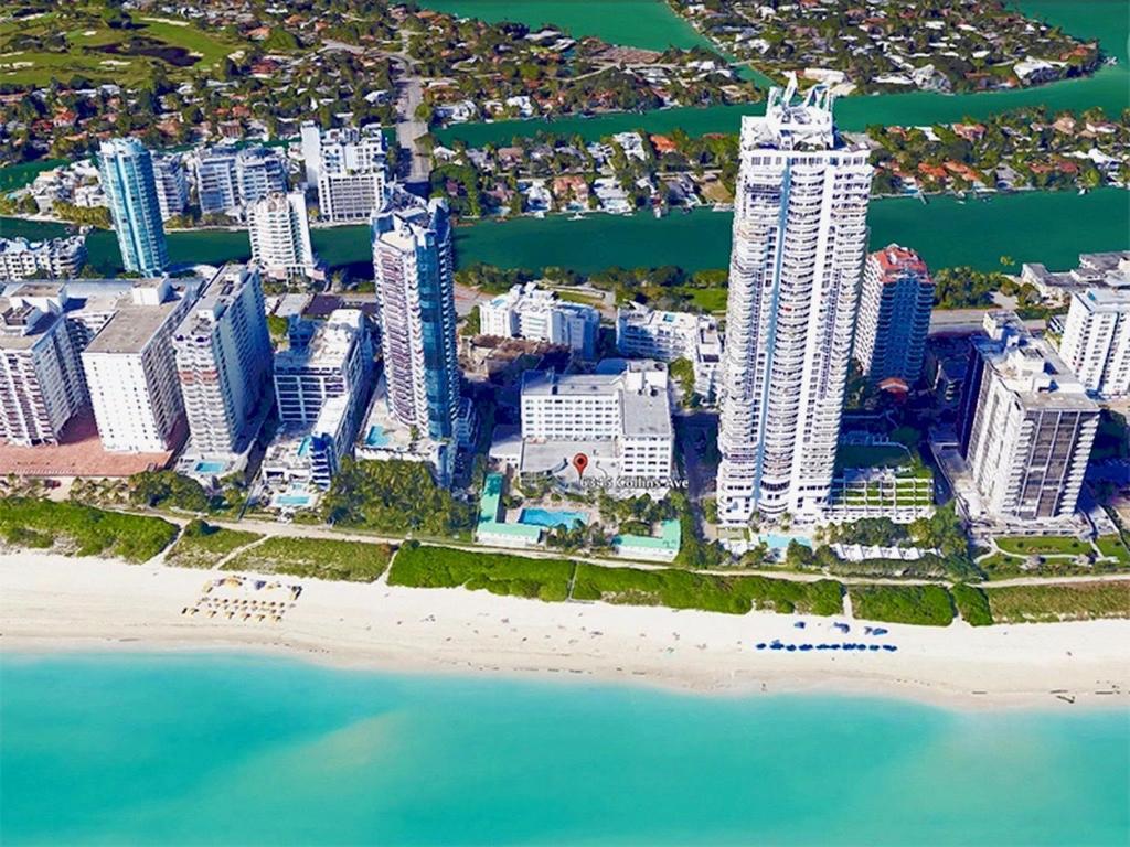 Directly On The Beach With Pool & Parking 마이애미 비치 외부 사진